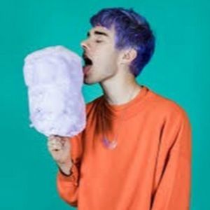 Meet your Posher, Desirae